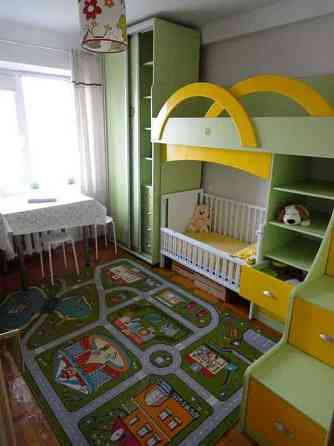 Простора трьохкімнатна квартира Запоріжжя