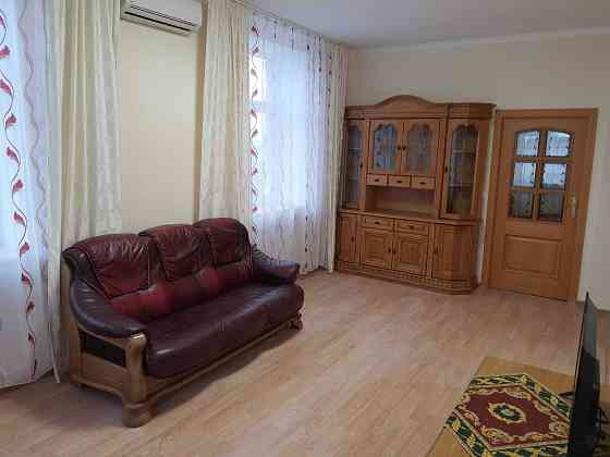 Довготривала оренда 3к квартири на Кловський узвів 17 Киев