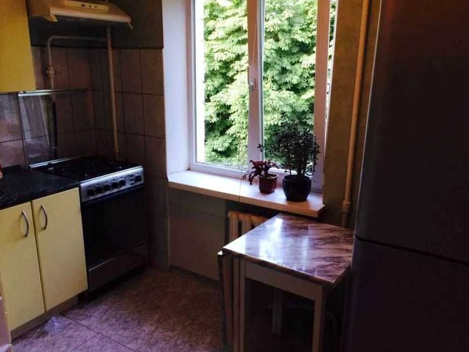 Двокімнатна квартира біля метро Дорогожичі Киев - изображение 1