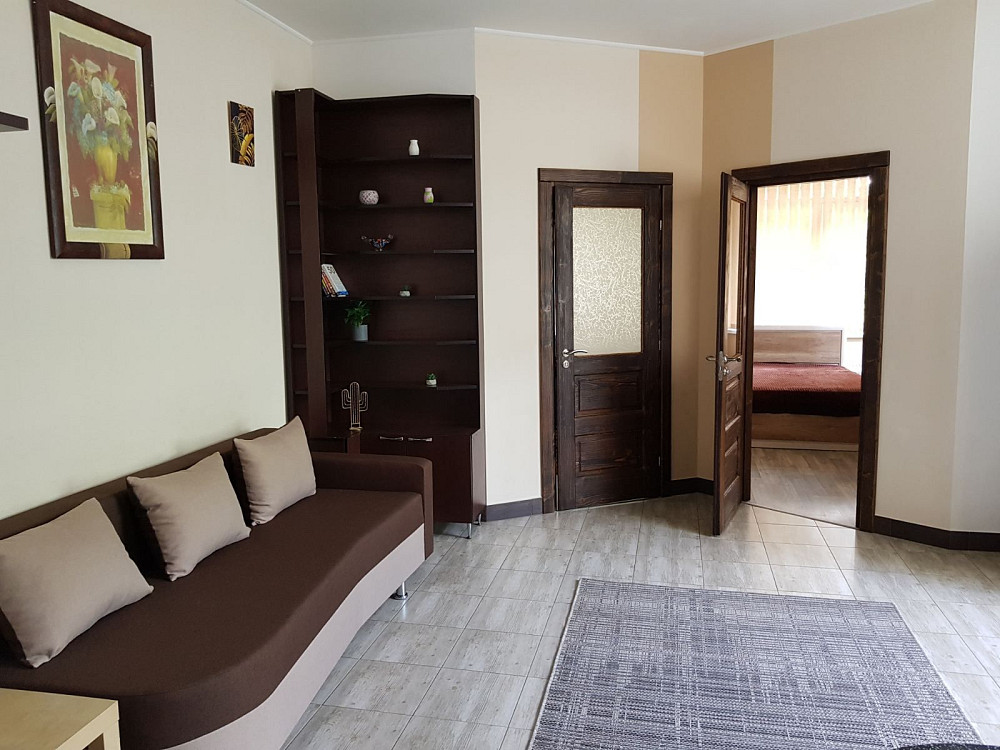 Здається в тихому центрі трьох кімнатна квартира. Мукачево - зображення 5