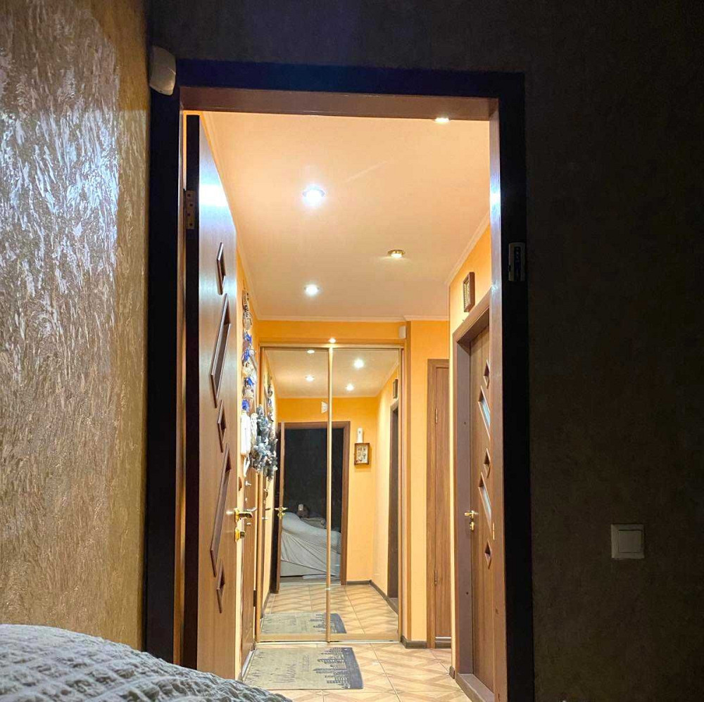 Продам в Харькове отличную  3-х ком. кв. с кап . ремонтом.  601 м-н Харків - зображення 2