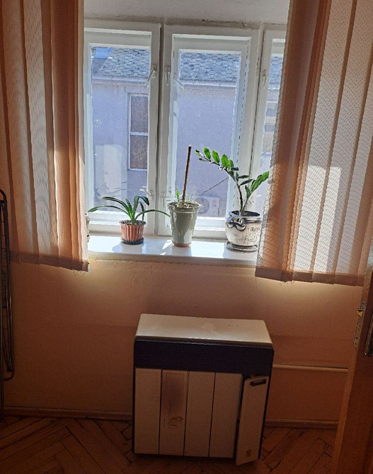 Продаж двох кімнатной площа Петефі. Ужгород - зображення 4