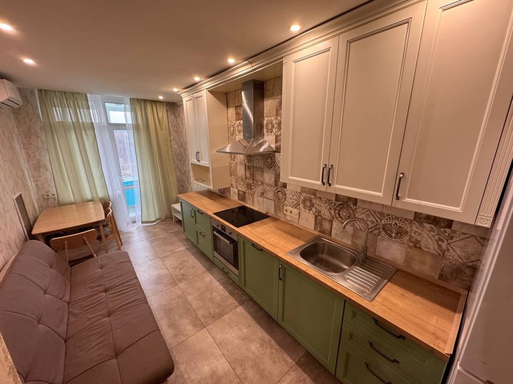 Комфортна квартира в новому комплексі, Липківського 37В, Соломʼянський Київ - зображення 1