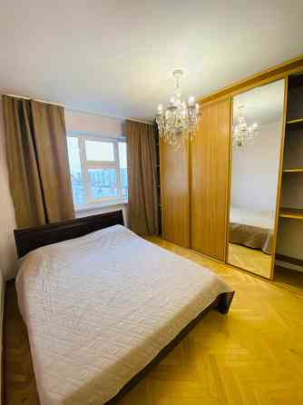 Без комісії. Оболонський пр 22в. 94 м. кв. Окремі 3 кімнати біля метро Киев