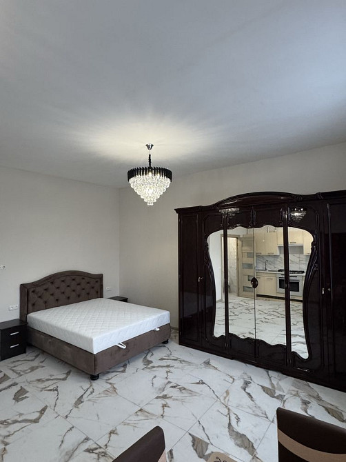 Здається в оренду 1 кімнатна  квартира вул Хотинська 4 Черновцы - изображение 1