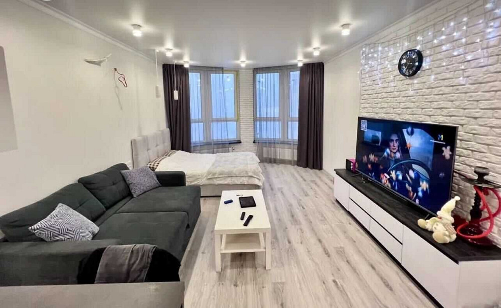 Оренда студії 37,5 м², ЖК Family and Friends (2020 р), Солом’янський р Киев - изображение 1