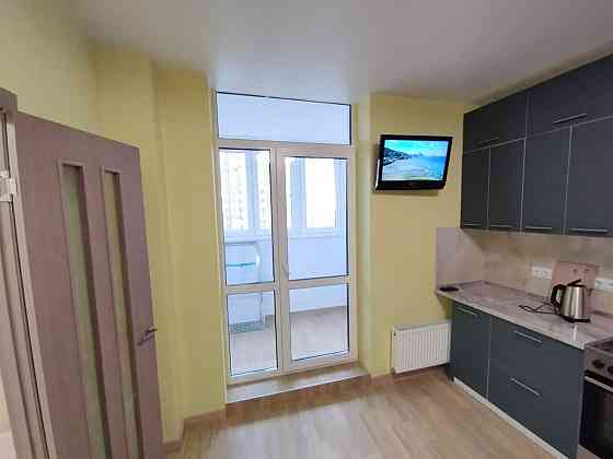 Перша здача 1к квартира ЖК Русанівська гавань Лівобережна генератор Київ