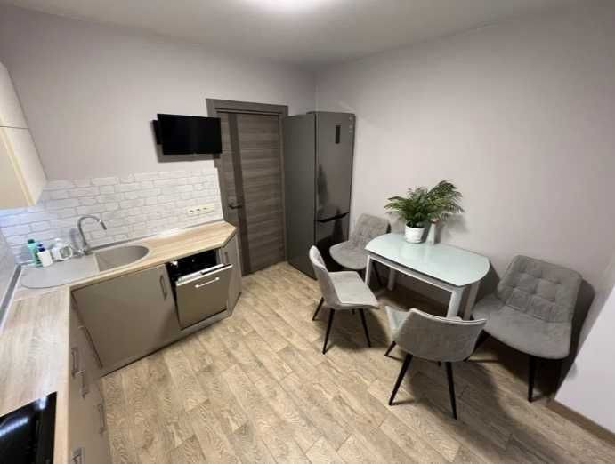 Квартира  ЄВРО-2 в Голосіївському районі (до центру 3 км). Київ - зображення 1