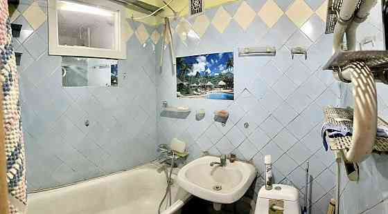 Продам 2-к. квартиру на Одесской Харків