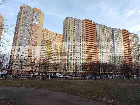 Важно!!! Всегда работает лифт, есть отопление и вода. Современный ЖК Киев