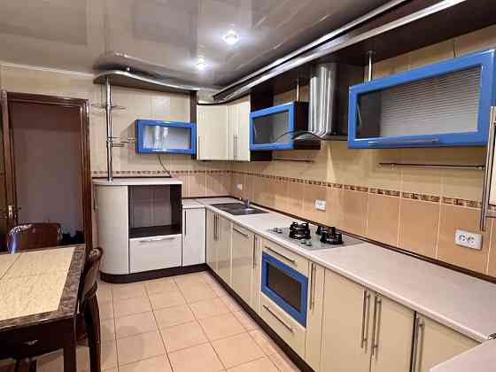 Здам чудову 3-кімнатну квартиру в новобудові біля центру Каменец-Подольский