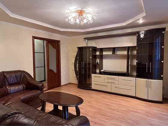 Здам чудову 3-кімнатну квартиру в новобудові біля центру Каменец-Подольский