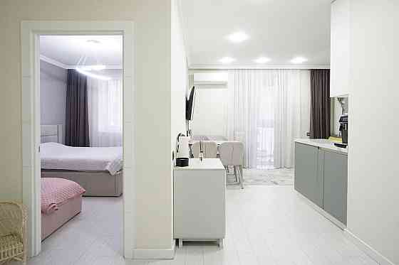 М. Теремки , ЖК Казка, поруч парк Феофанія Киев