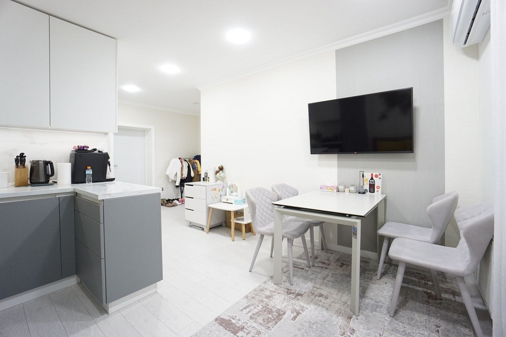 М. Теремки , ЖК Казка, поруч парк Феофанія Киев - изображение 5