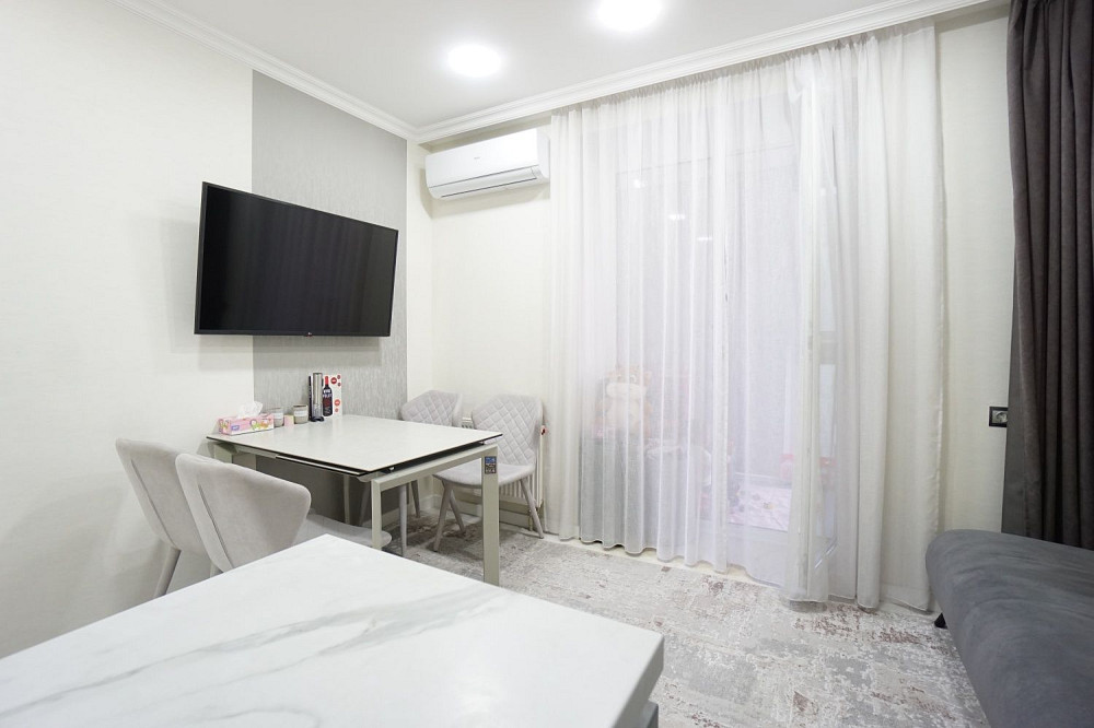 М. Теремки , ЖК Казка, поруч парк Феофанія Киев - изображение 3