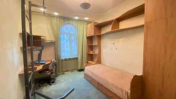 квартира на земле, центр! гараж, генератор, полная автономия! Одесса