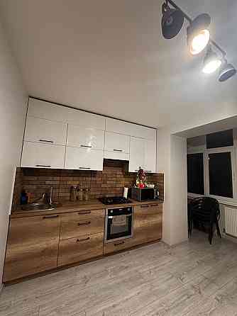 продаж квартири 1 кімнатна в центрі вул.Берегова-Довга Івано-Франківськ