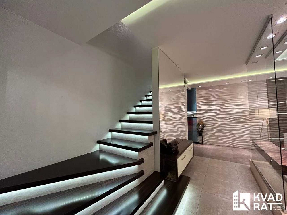 Оренда просторої 4-кім квартири на каскаді! Дворівнева Івано-Франківськ - зображення 1