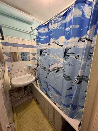 Комарова, 2-х кімнатна, можна з тваринкою Черновцы