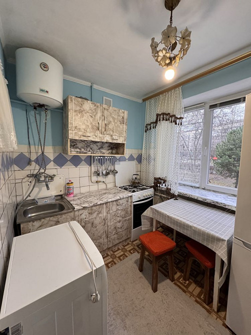 Комарова, 2-х кімнатна, можна з тваринкою Черновцы - изображение 3