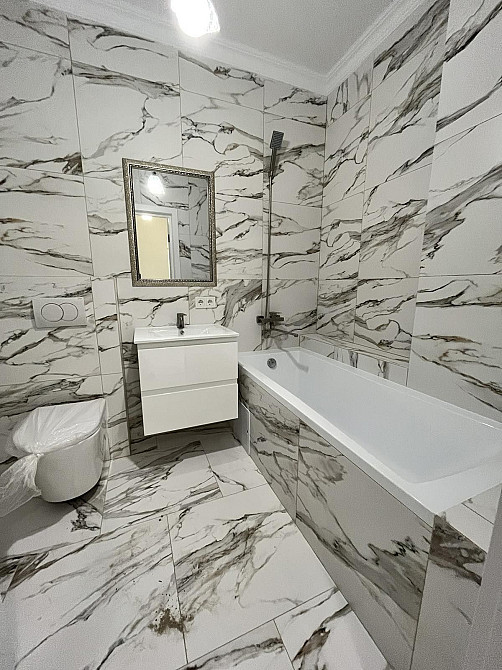 ОРЕНДА  1-о кімнатної квартири ЖК Будапешт Ужгород - зображення 5