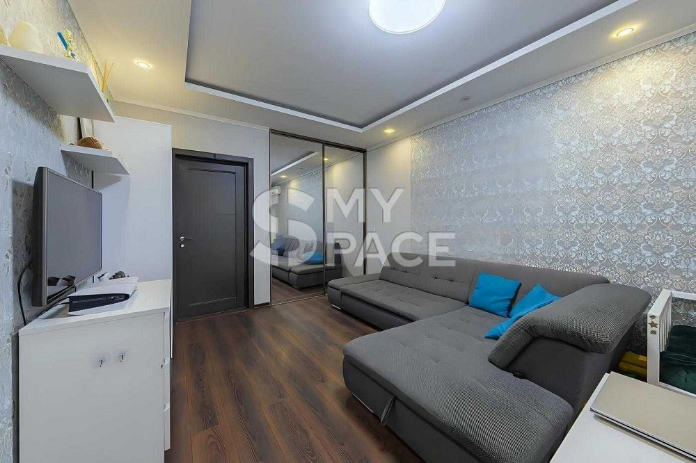 Чудова 1к квартира Саперно-слобідська 24 Либідська Деміївська Видубичі Київ - зображення 2