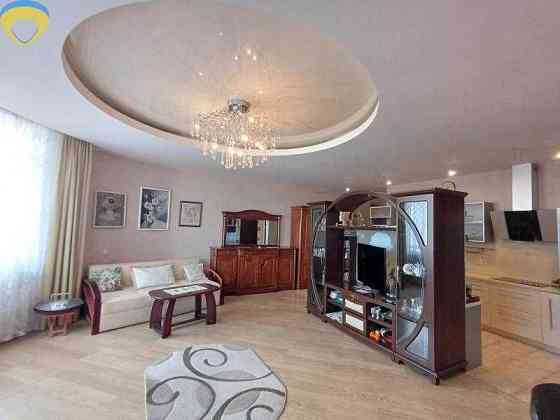 Простора квартира з видом на море в ЖК "Подкова" Одеса