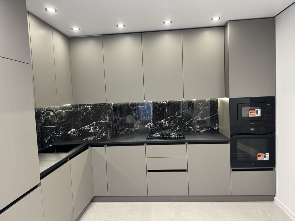 Продається 2кім квартира в центрі міста , з всіма меблями та ремонтом Івано-Франківськ - зображення 1