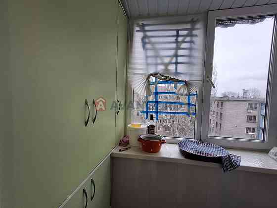 Продам 3-кімнатну квартиру. Глісерна 20А. Запоріжжя