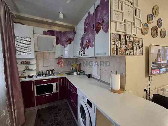 Продам 3-кімнатну квартиру. Глісерна 20А. Запоріжжя