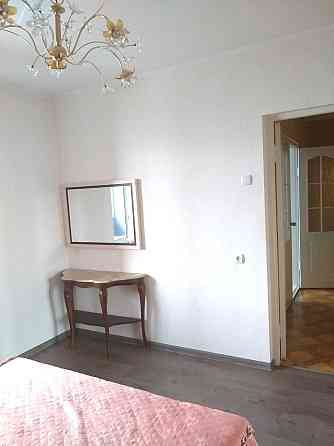 Затишна та світла! 2 к. роздільна на вул. Радунський, 26 Киев