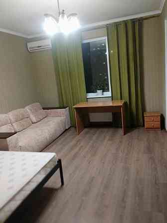 1-к. Позняки, Драгоманова 6/1, возле "Ашан" Киев