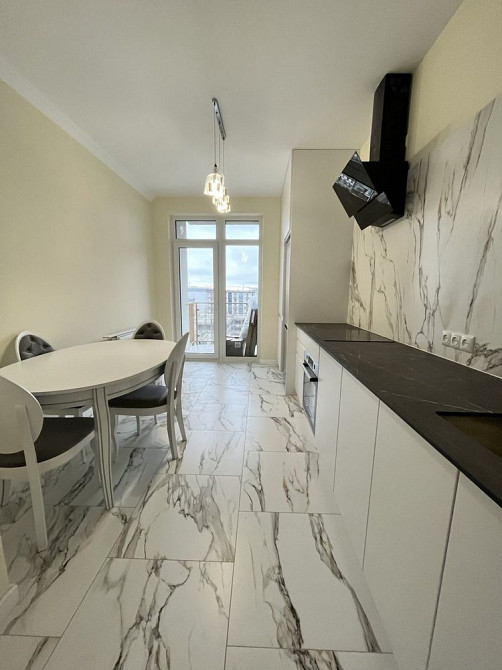 Оренда 1 кімнатної квартири Новобудова. Набережна Жк Будапешт Ужгород - изображение 2