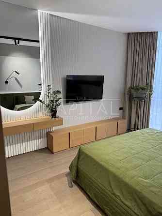 Оренда 4 кімнатної дизайнерської просторої квартири в ЖК “Смарагдовий” Киев