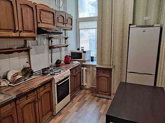 М. Олімпійська - 2 хв. пішки. Оренда 3-х кімнатної- 85 кв.м. Киев