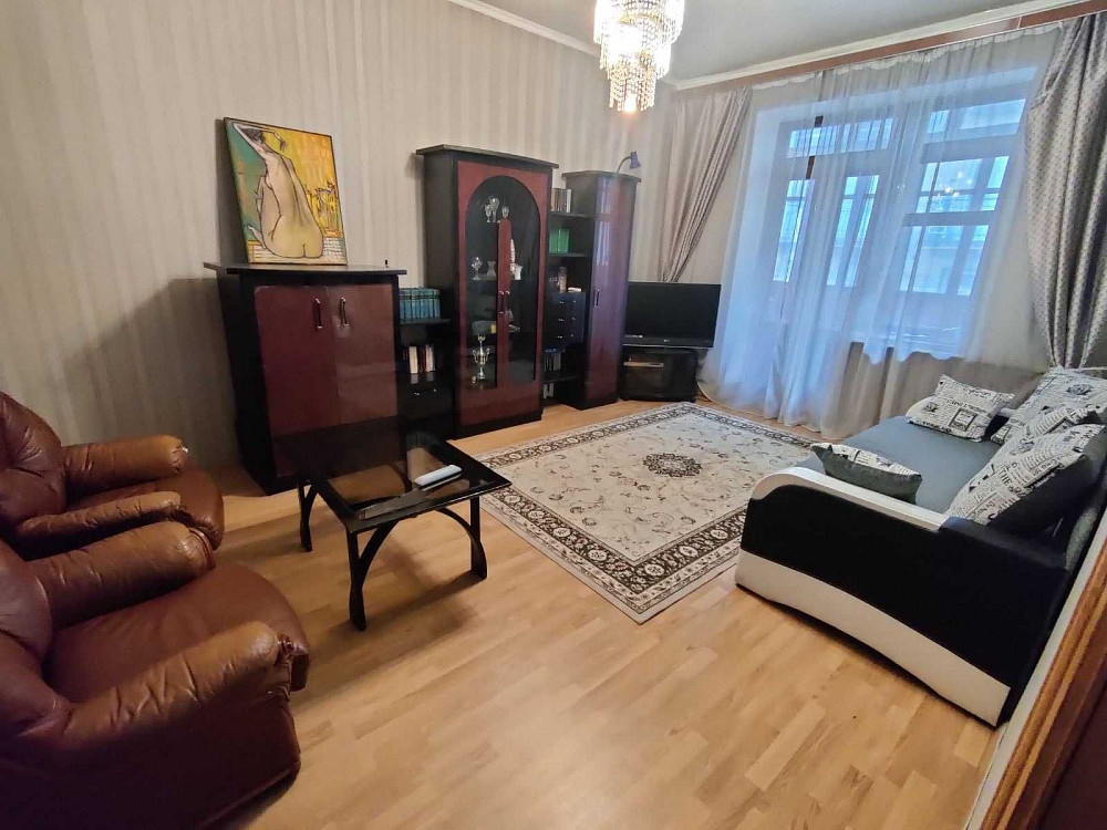 М. Олімпійська - 2 хв. пішки. Оренда 3-х кімнатної- 85 кв.м. Киев - изображение 1