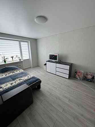 2к квартира на Виставці по вул. Пр. Миру. Новий ремонт! Хмельницький