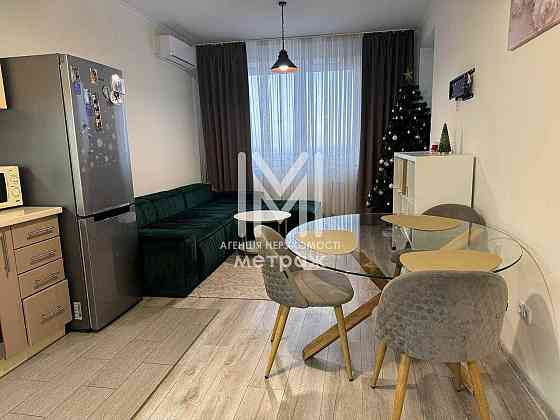 Ушинського 14б, видова, простора однокімн. квартира 59,4 м.кв, Киев