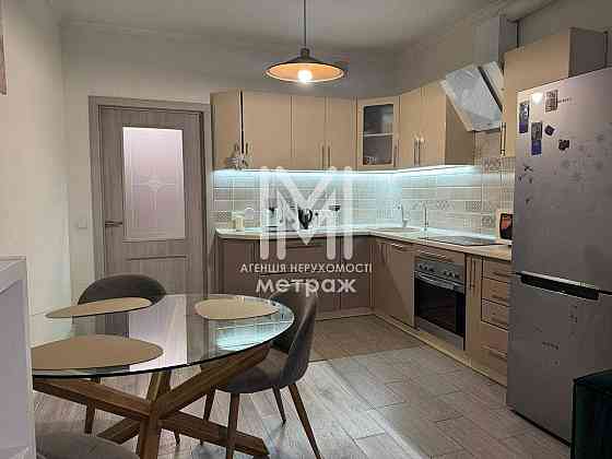 Ушинського 14б, видова, простора однокімн. квартира 59,4 м.кв, Киев