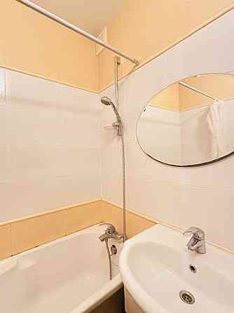 5Филатова,2 этаж,в новом кирпичном теплом доме,остается мебель,техника Одесса