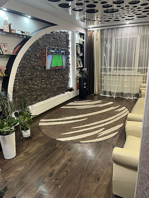 Продається 3-х кімнатна квартира Коломыя - изображение 1