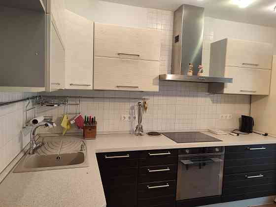 М. Виставковий центр Здановської 52/3 оренда  3-х кім квартира Київ