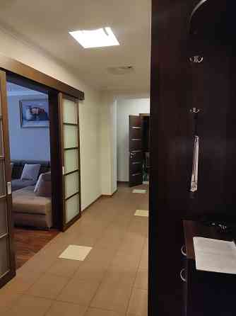 М. Виставковий центр Здановської 52/3 оренда  3-х кім квартира Київ