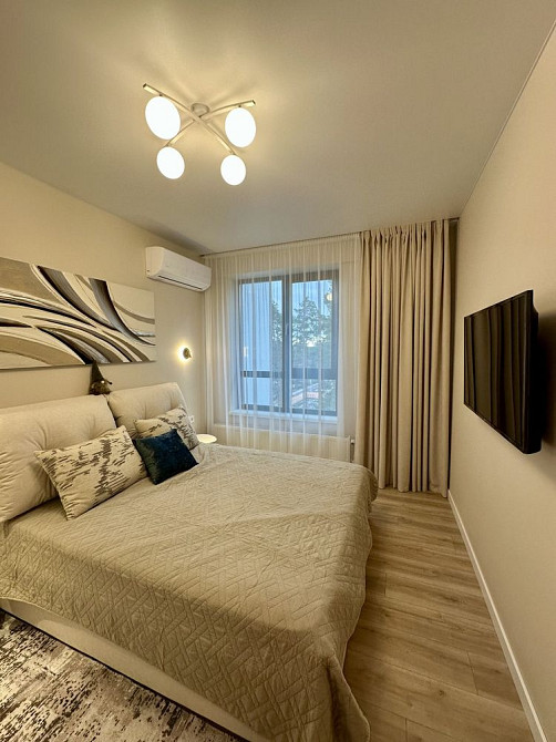 Шикарна однокімнатна квартира в оренду. Перша здача. Ірпінь - зображення 1