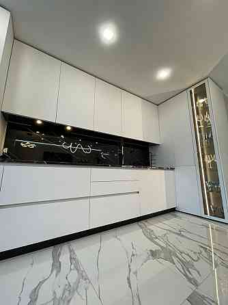 Продаж 2 км квартири з ремонтом новобуд ЖК Обрій в. Малоголосківська Львов