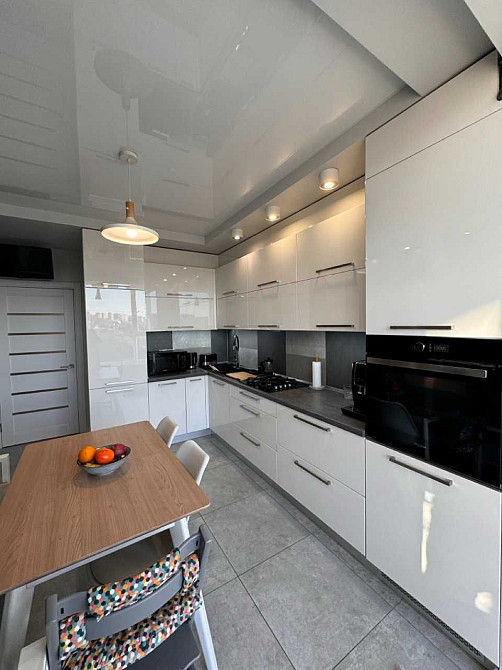 Продаж 2 кімнатної квартири по вул. Богдана Хмельницького Львов - изображение 1