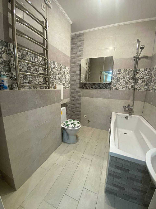 Двокімнатна квартира в центрі міста ! Менше 1000$ за м2! Вишневое - изображение 4