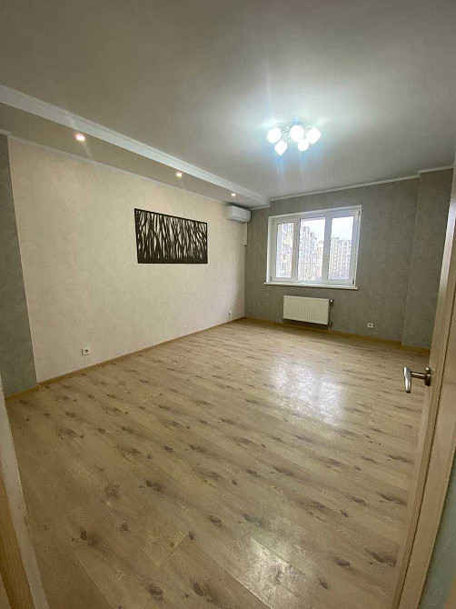 Двокімнатна квартира в центрі міста ! Менше 1000$ за м2! Вишневое - изображение 2