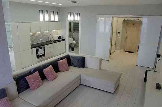 вишукана видова сучасна квартира вул.Соломьянська 15а Київ