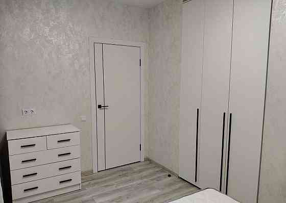 Первая сдача квартиры, вся информация подробная в описании. Дніпро